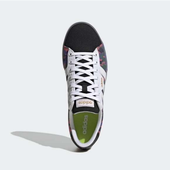 NWT Adidas Daily 3.0 Sneakers Size 7 - Picture 3 of 13